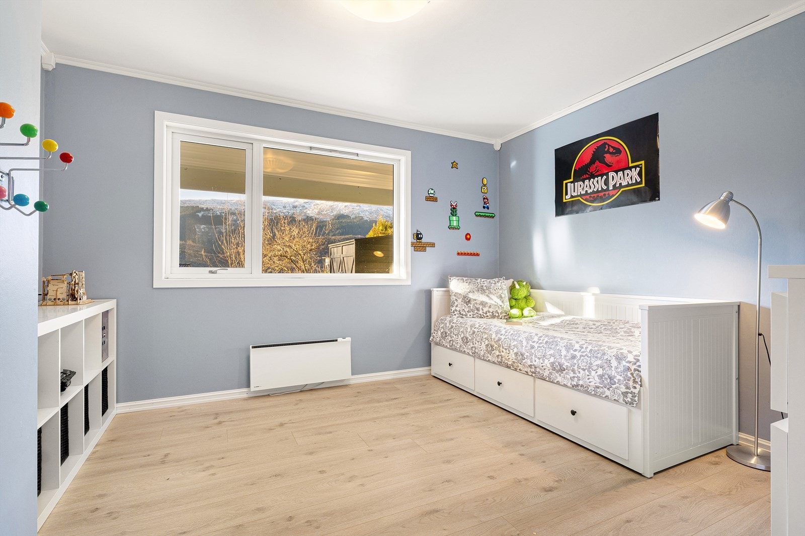 Underetasjen har to soverom på ca. 13,3 m² og 12 m². Galleribilde