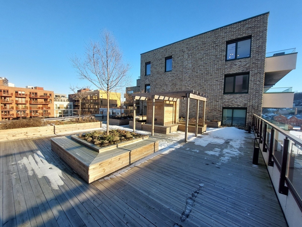 Takterrasse i bygget, to etasjer opp Galleribilde