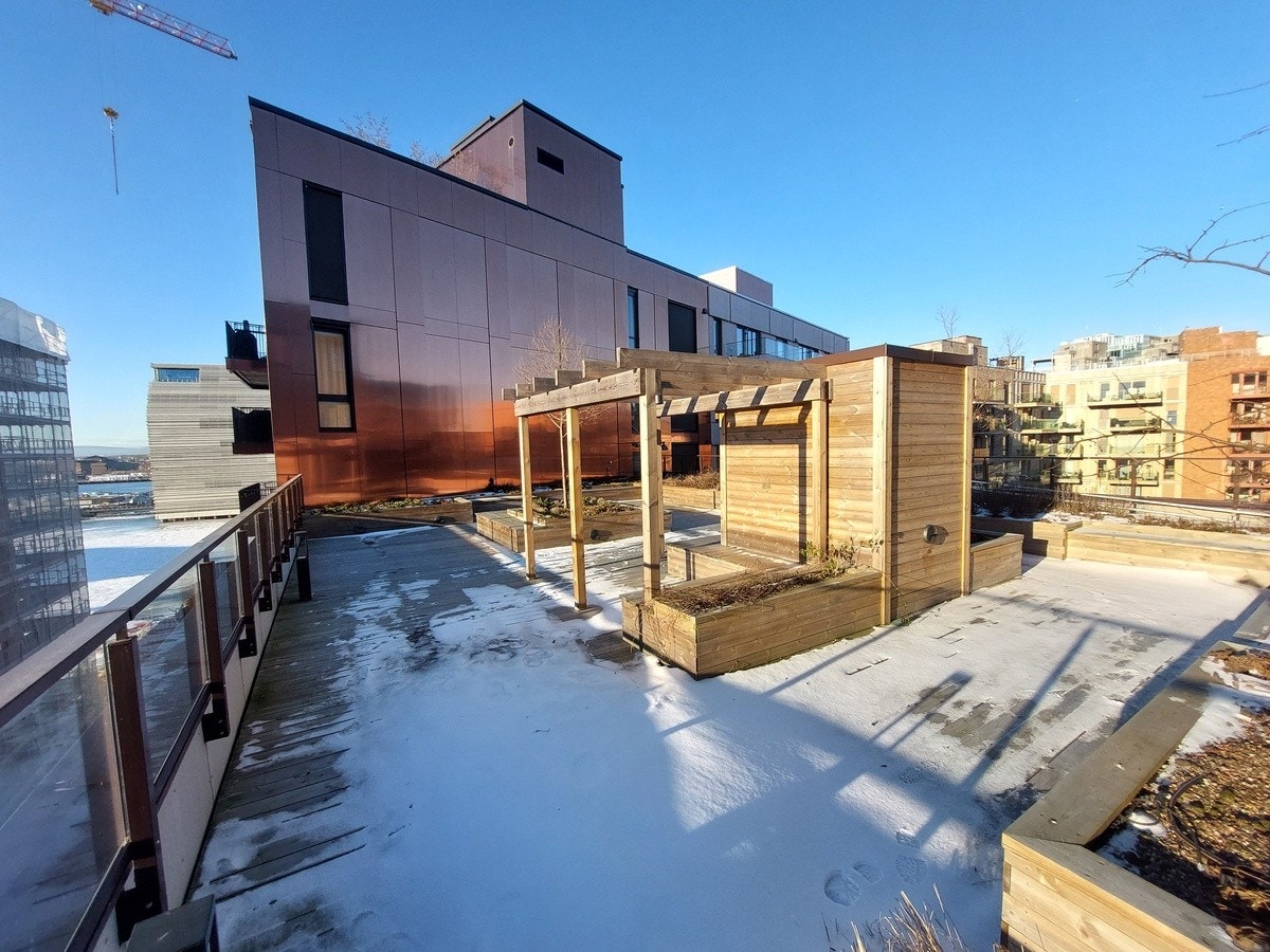 Nærmeste takterrasse to etasjer opp Galleribilde