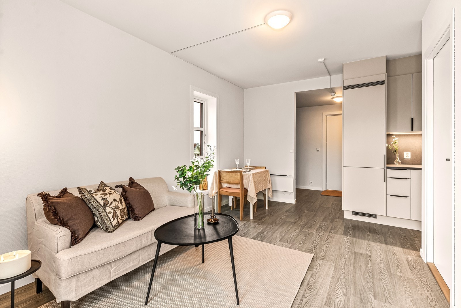 At dette er en hjørneleilighet, gir et ekstra vindu Galleribilde