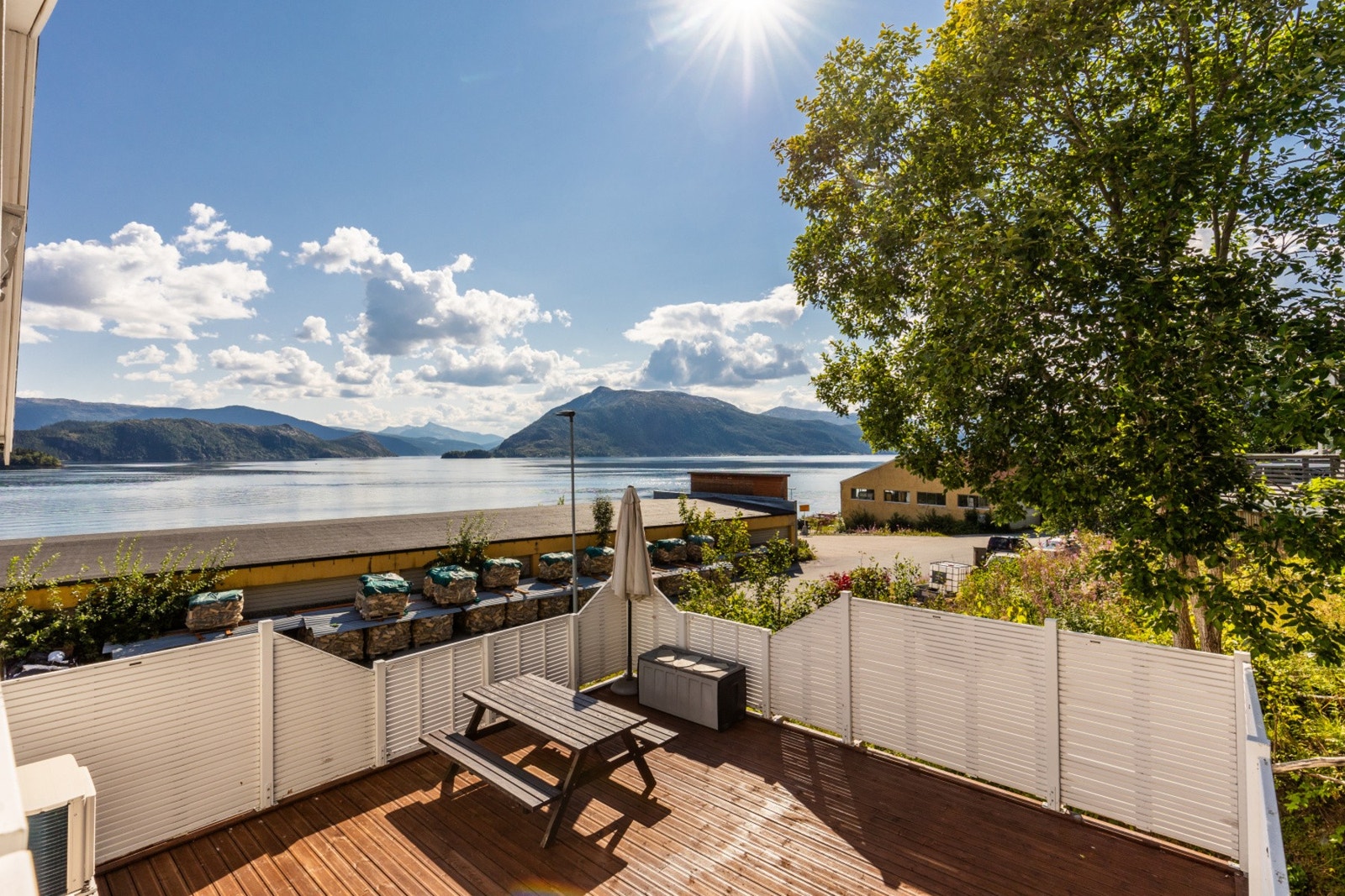 Utsikten fra boligen er fantastisk Galleribilde