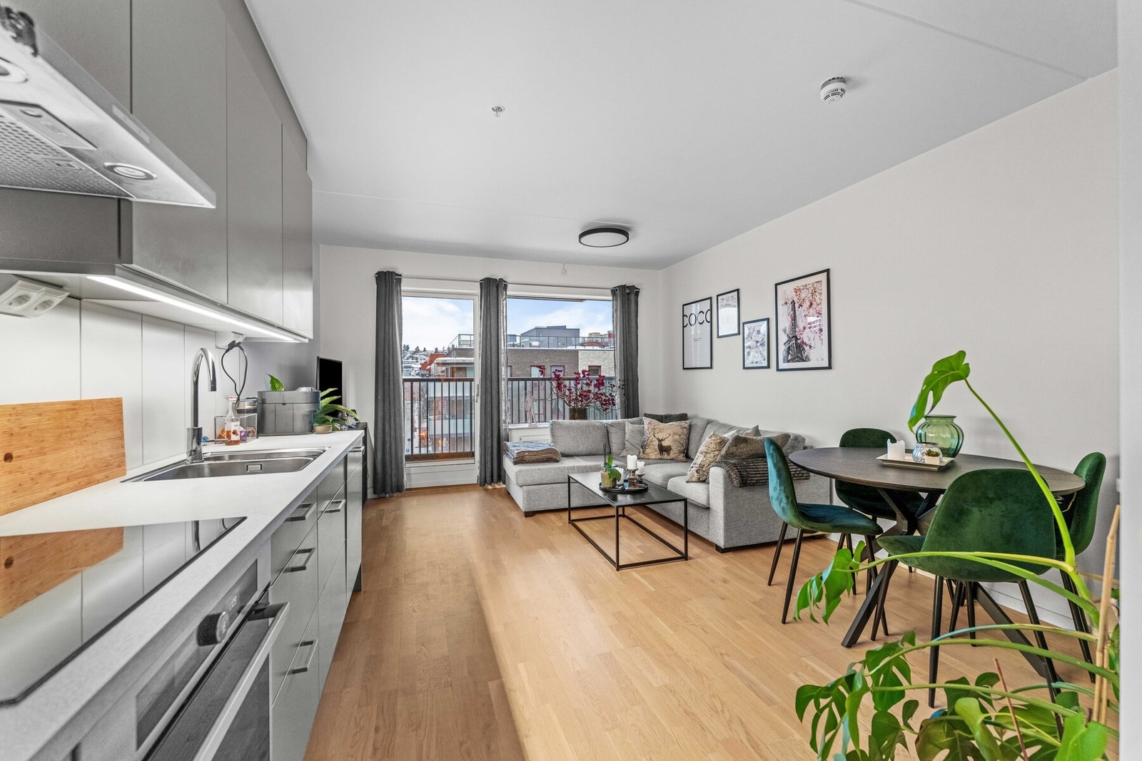 Leiligheten har en god internbeliggenhet i byggets 6. etasje, og har en smart og arealeffektiv planløsning m/BRA-i på ca. 39 kvm. Galleribilde