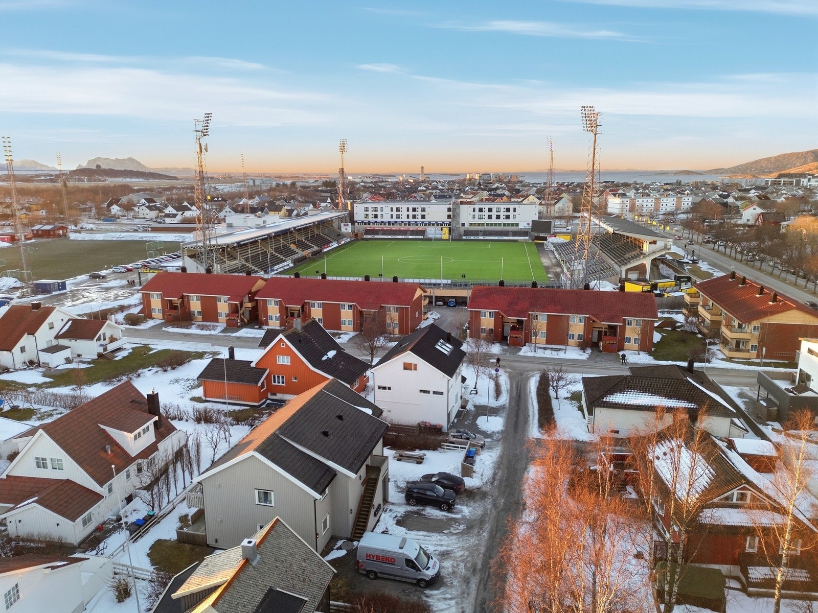 Svært attraktiv beliggenhet, med gangavstand til alle byens fasiliteter! Galleribilde