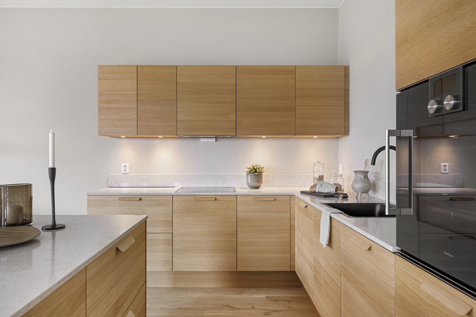 Himlingshøyde stue/kjøkken er ca. 2,9 meter Galleribilde