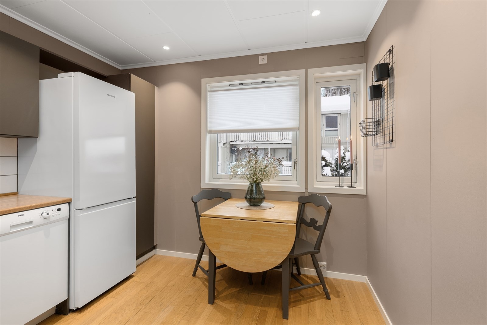 God plass til et koselig frokostbord. Galleribilde