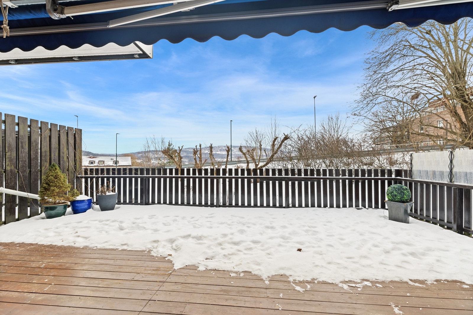 Leiligheten har en særdeles god intern beliggenhet på feltet. Her ligger man fritt med godt utsyn. Galleribilde