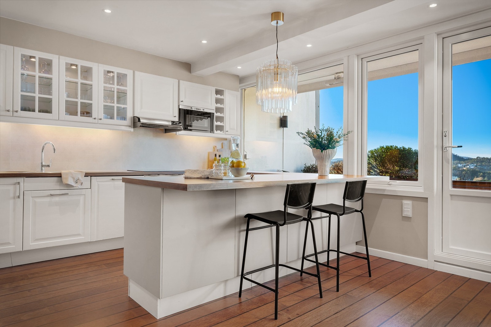 - Sosial og praktisk barløsning - Galleribilde