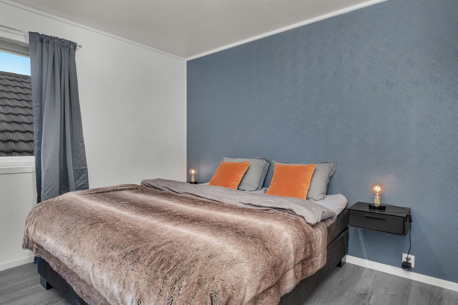 Soverom 2 av totalt 3 godkjente soverom. Galleribilde