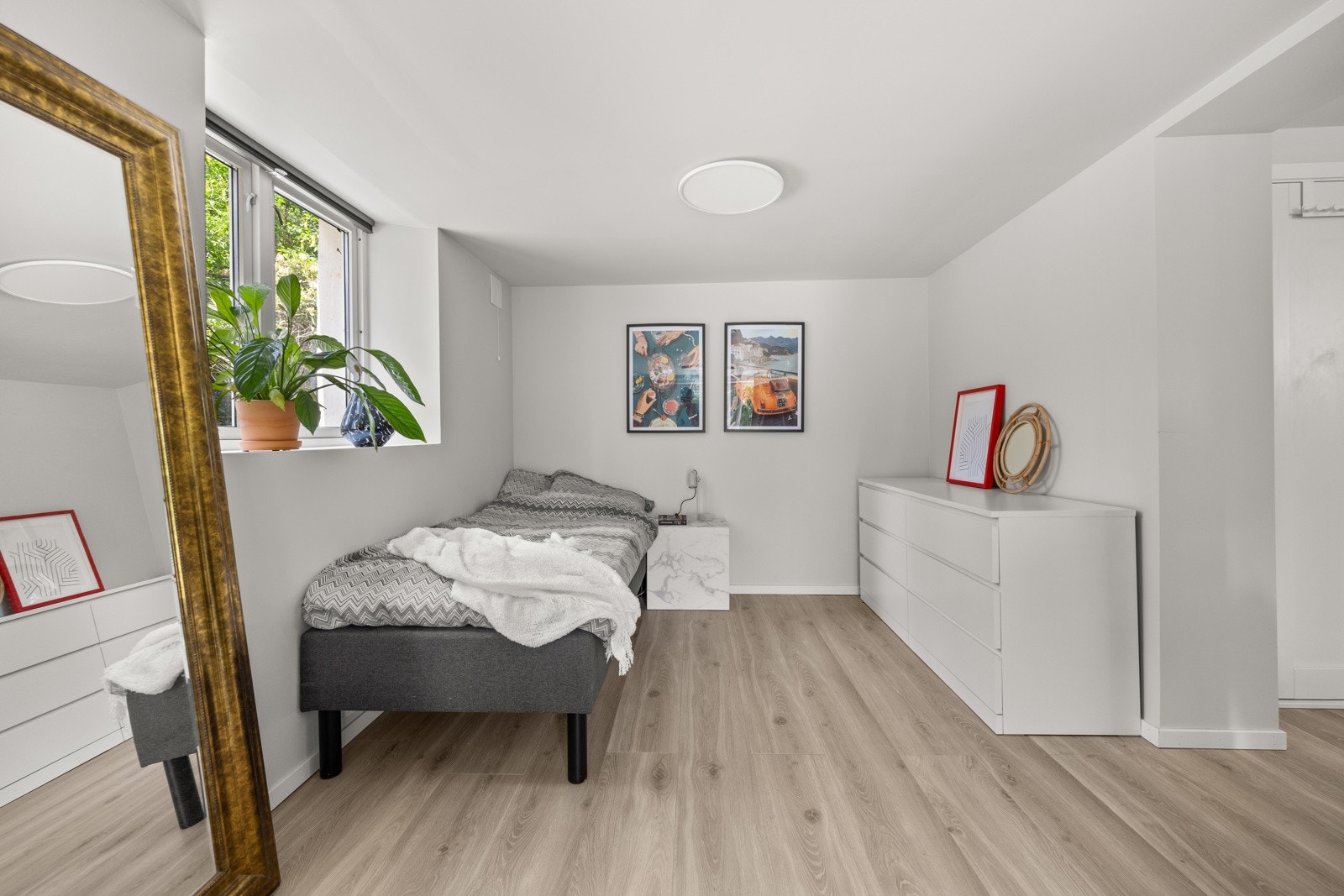 Svært gode leieinntekter (est. ca. 14 000,- i mnd). Galleribilde