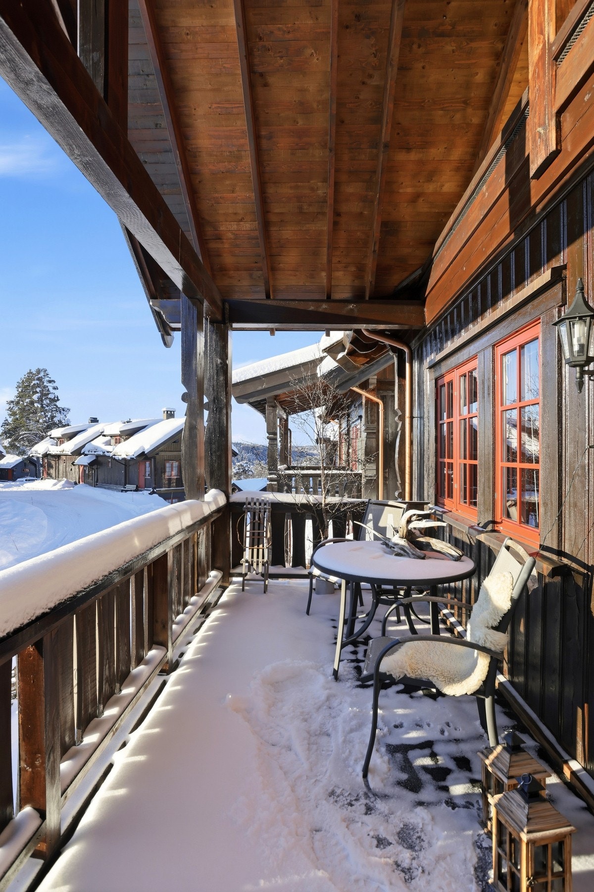 Verandaen er overbygget, noe som forlenger utesesongen Galleribilde