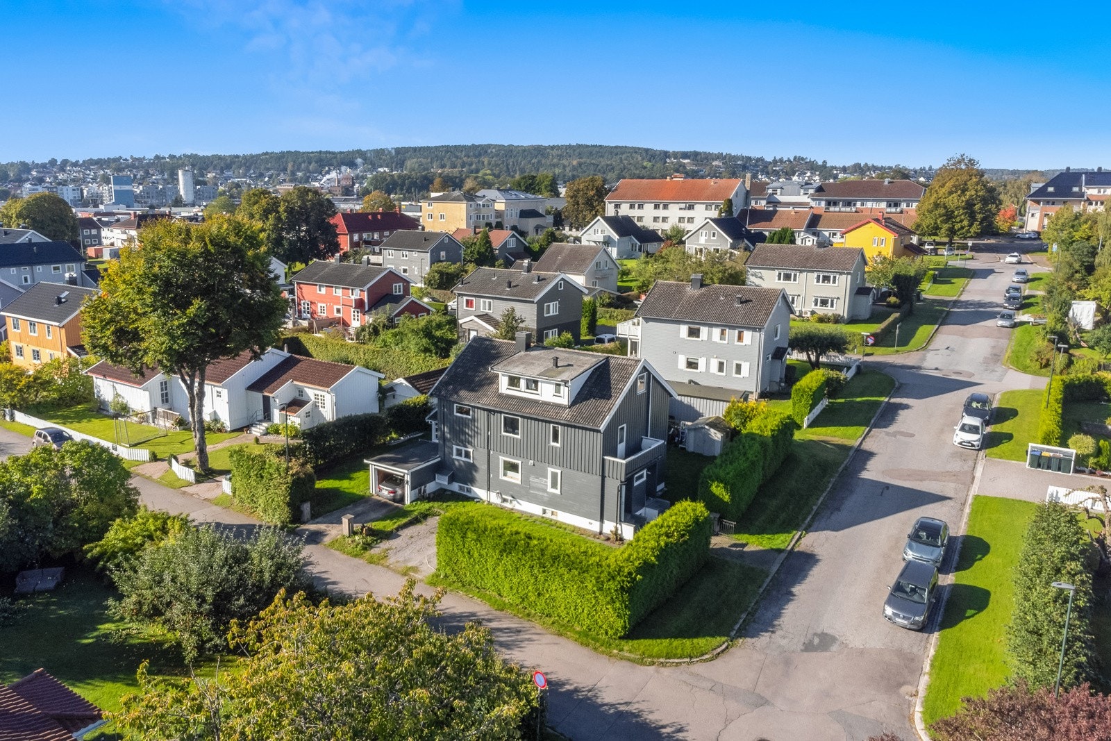 Andel av felles hage med god plass til lek og moro Galleribilde