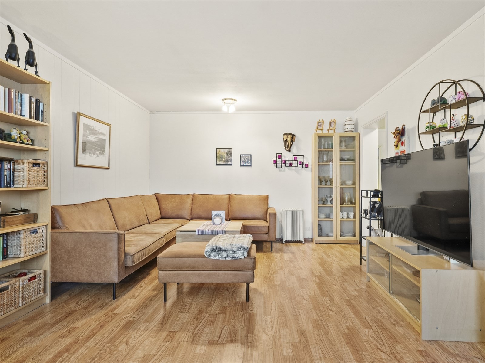 Den gode planløsningen gir fleksible møbleringsmuligheter i stuen. Galleribilde