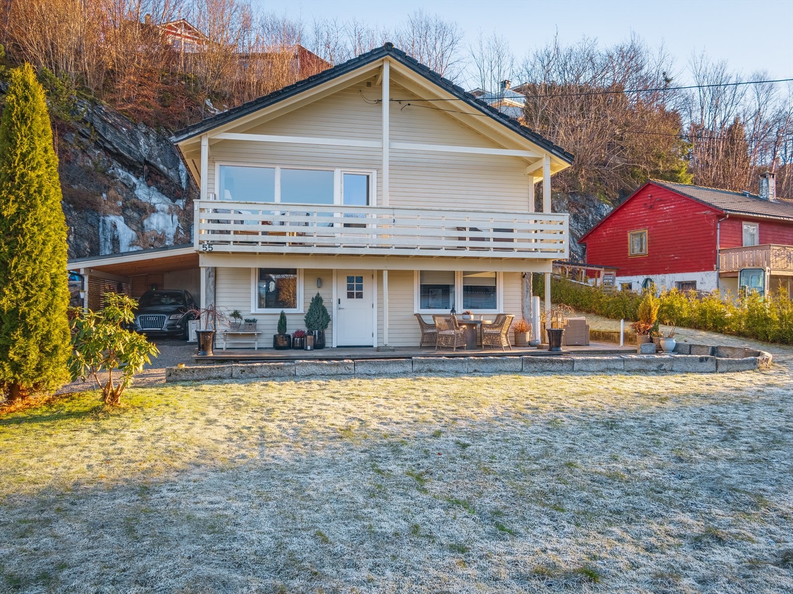 Boligen har flotte uteområder. Galleribilde
