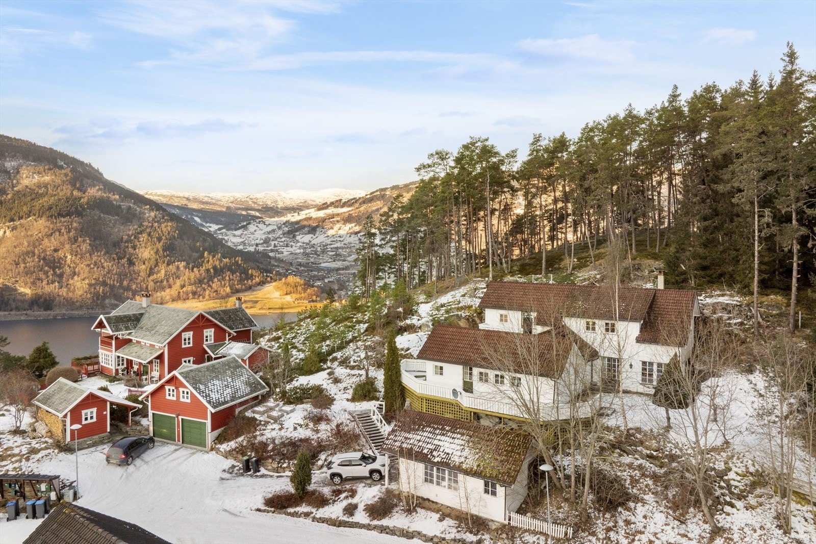 Velkommen til Tjødnali 72! Presentert av Hedda Njøs v/Eiendomsmegler Norge Galleribilde