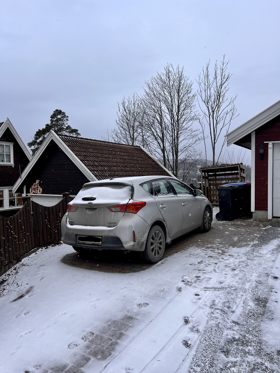 Ved behov kan biloppstillingsplass på tomten stilles til disposisjon. Galleribilde