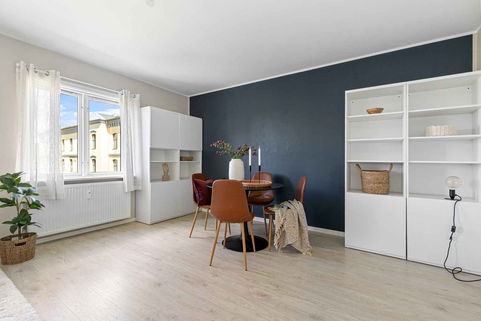 Velkommen til Grønnegata 63 - en lys og innbydende leilighet i Hamar sentrum. Galleribilde