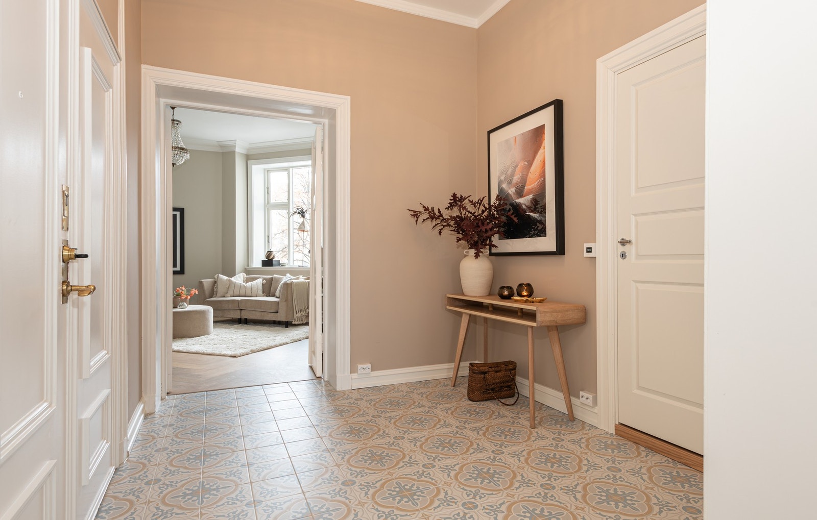 Inngangspartiene har delikate farger og en god romfølelse. Galleribilde