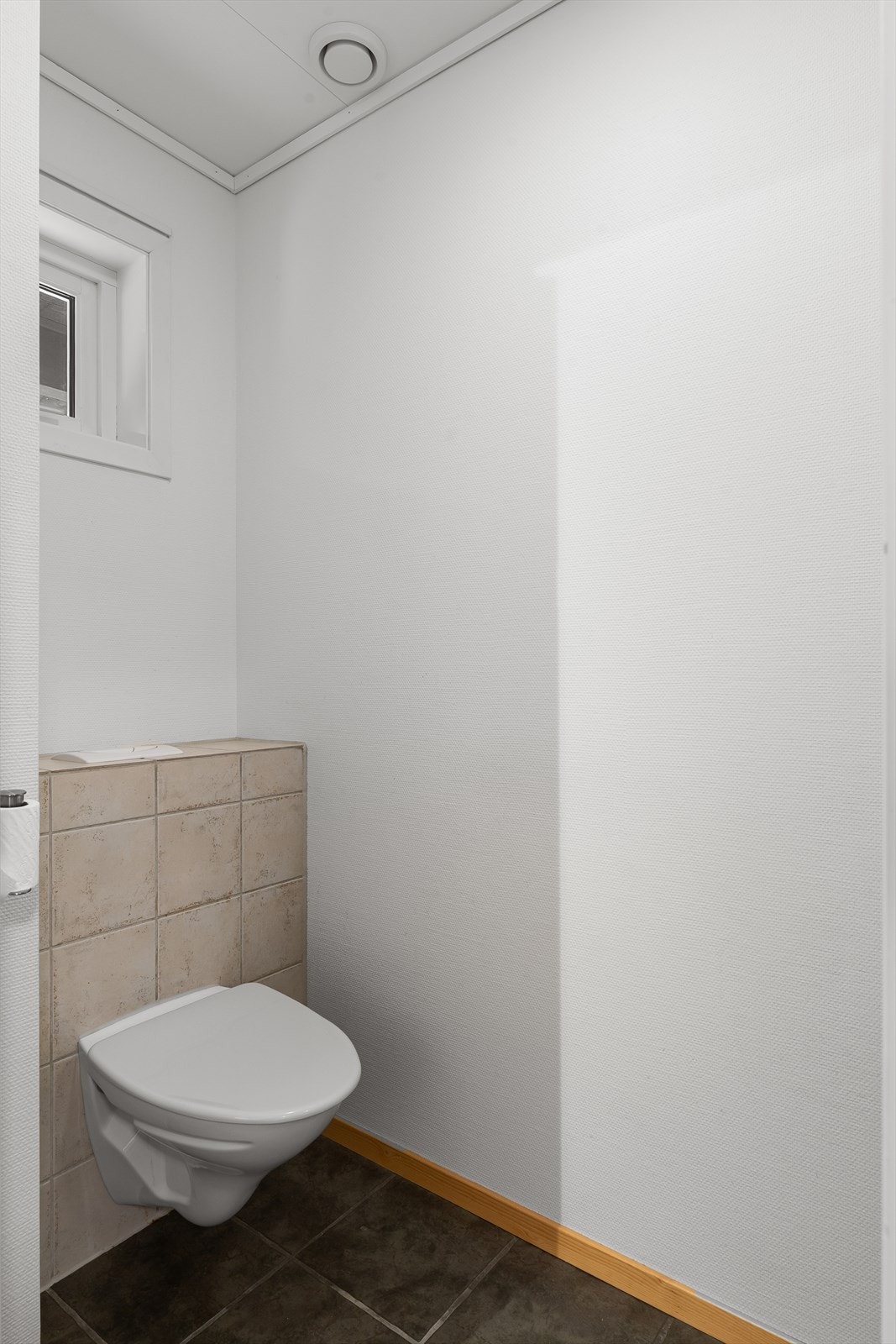 Gjestetoalett i hovedplan Galleribilde