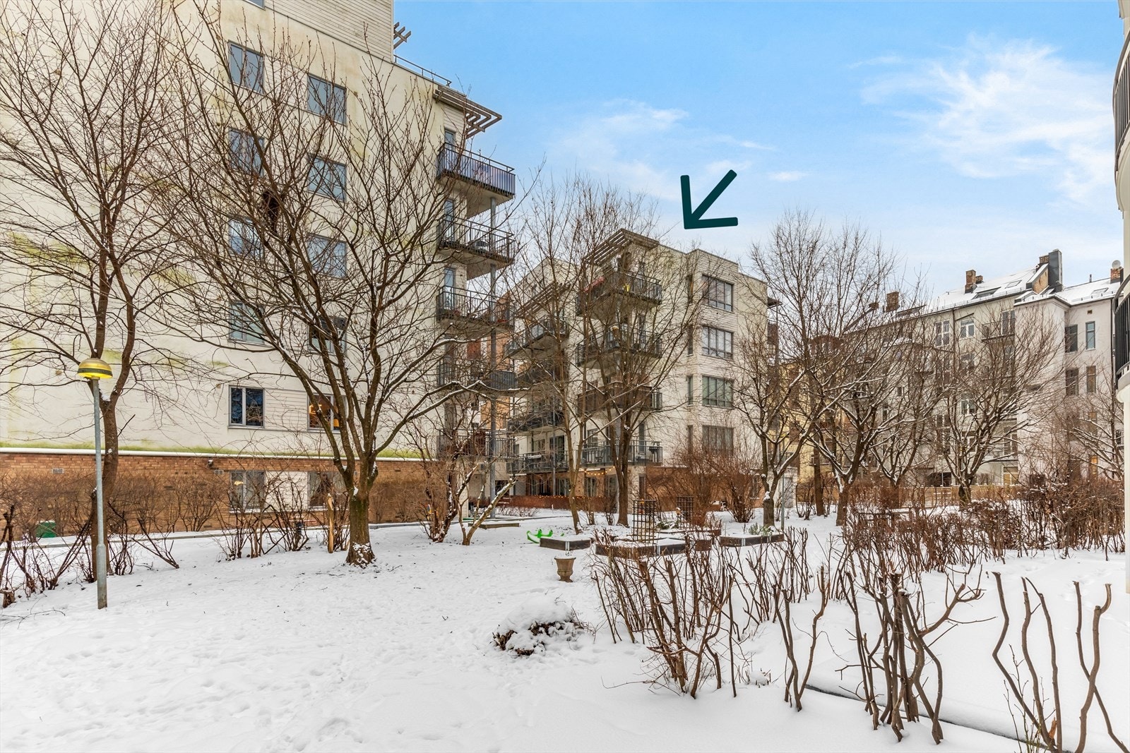 Leiligheten har en svært god intern plassering i øverste etasje på enden av bygget. Galleribilde