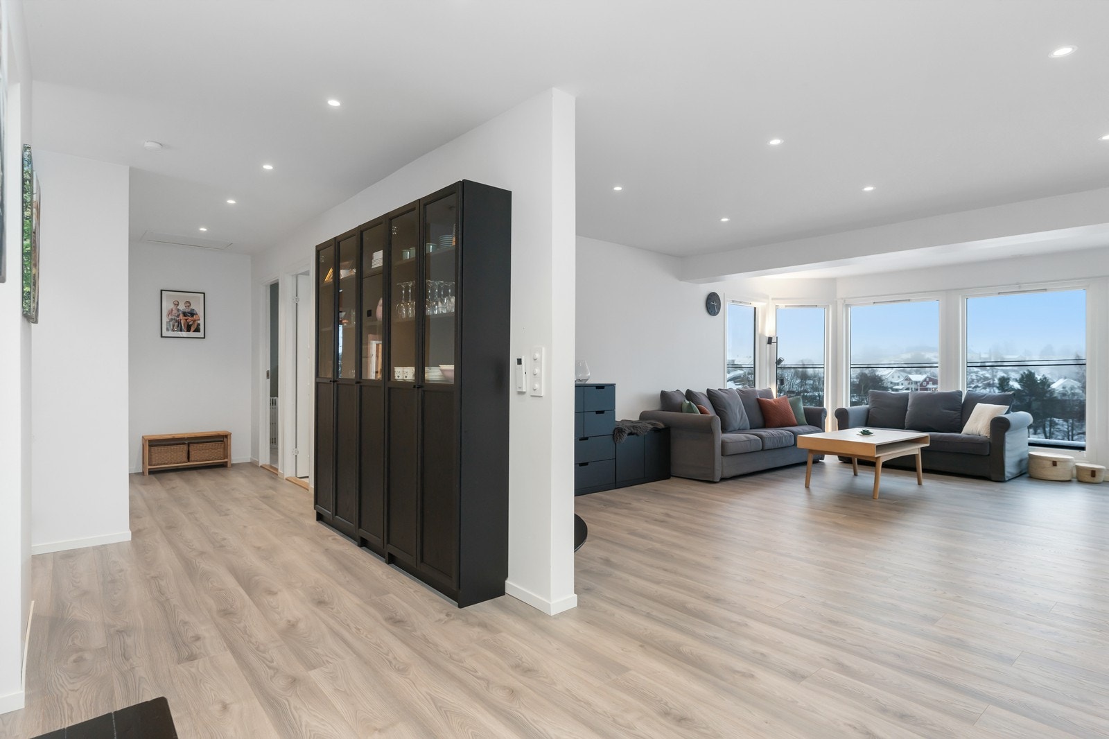 Nye innvendige overflater og downlights. Galleribilde