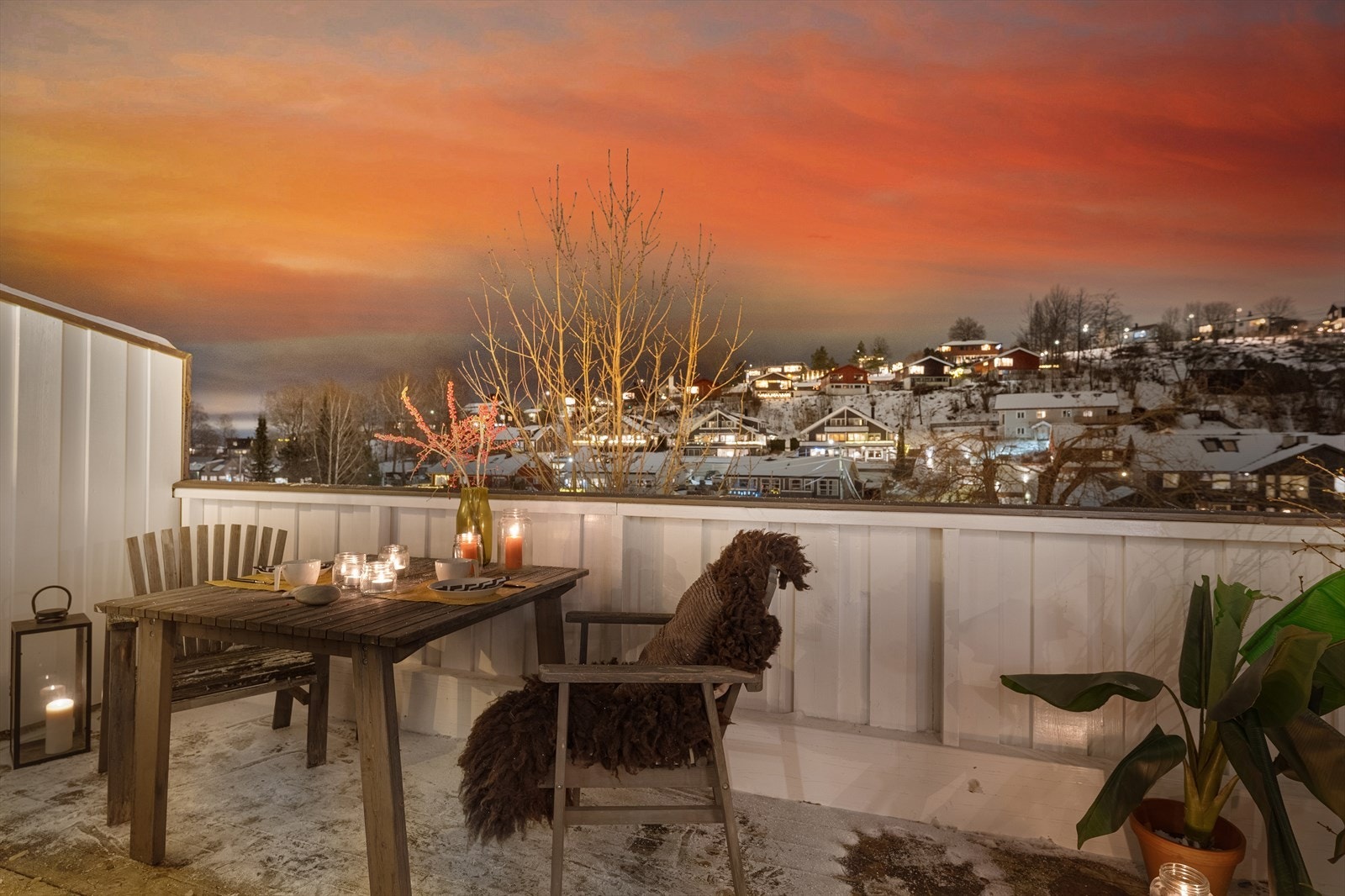 Her kan du nyte rolige kvelder med utsikt over nabolaget. Galleribilde