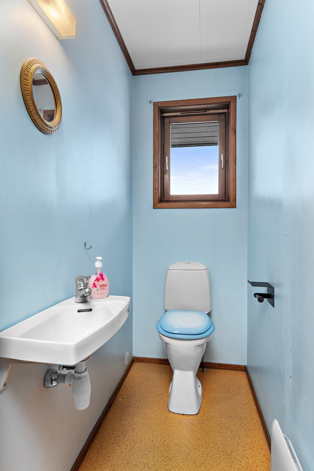 I tillegg til badet finnes et separat toalettrom i etasjen. Galleribilde