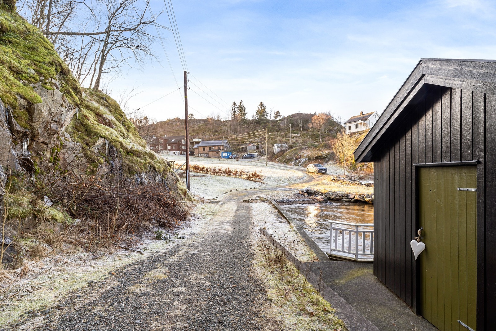 Ta kontakt dersom ytterligere spørsmål. Jeg kan kontaktes på tlf: 46 91 75 71 Galleribilde