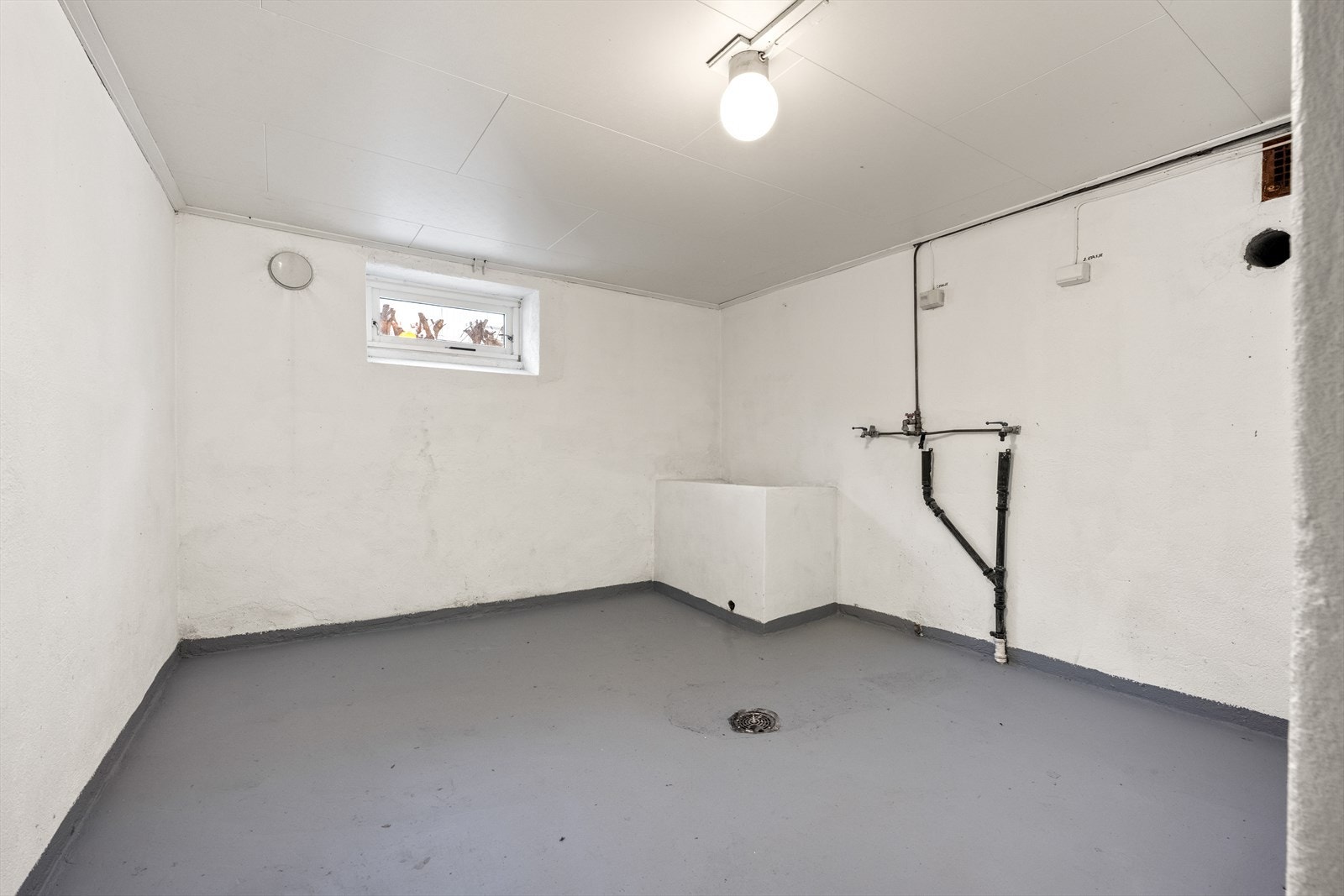 Vaskerom Galleribilde