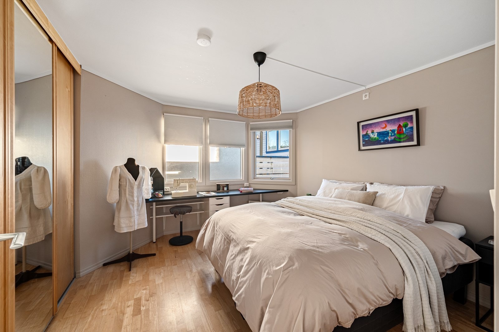 - Leiligheten har to soverom, hvorav hovedsoverommet måler hele 13,5 m² - Galleribilde