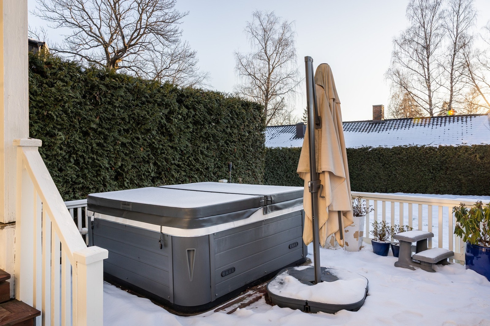 Jacuzzi som del av boligens gjennomtenkte kvaliteter. Galleribilde
