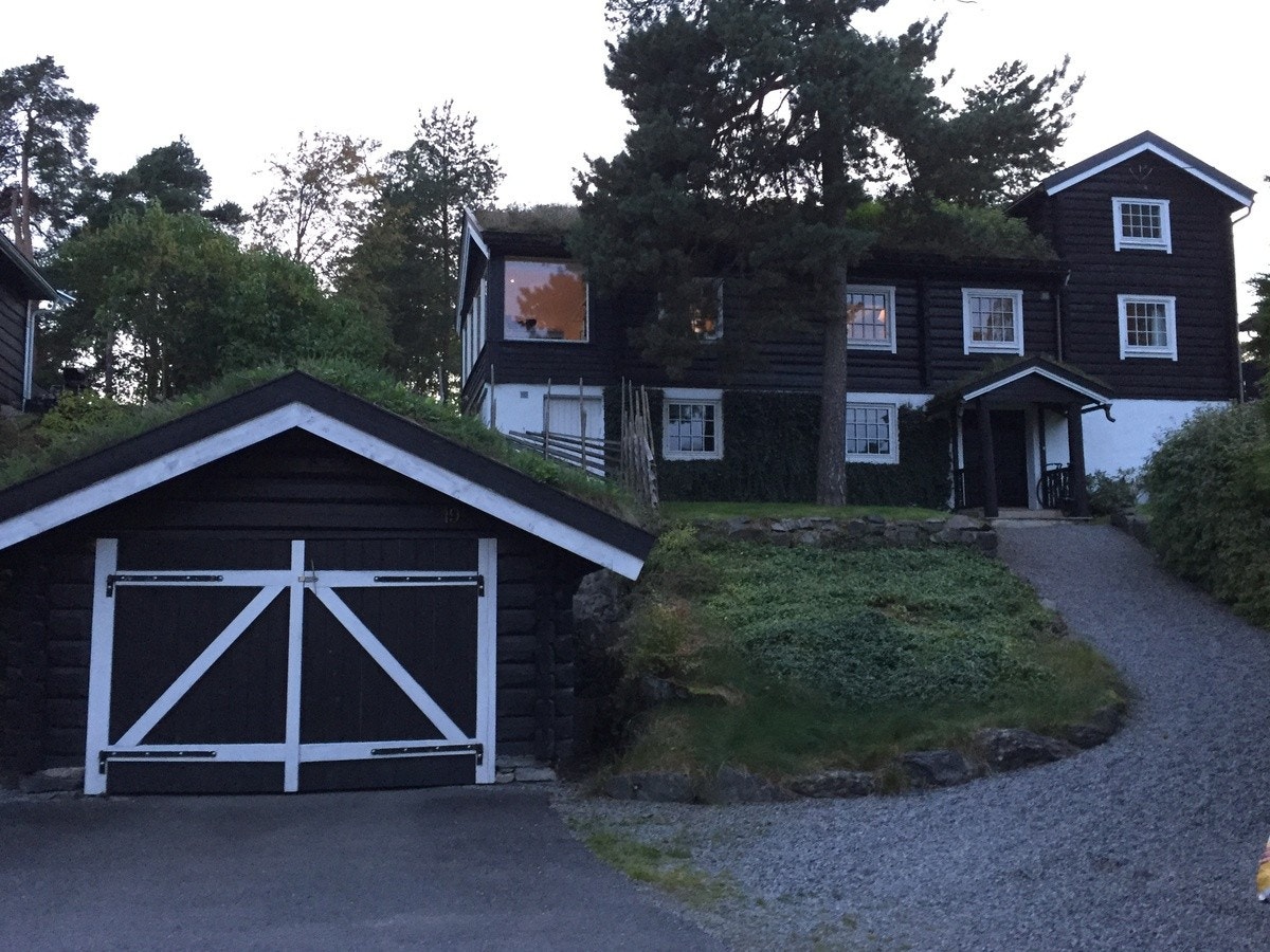 Hybel i første etasje med egen inngang Galleribilde