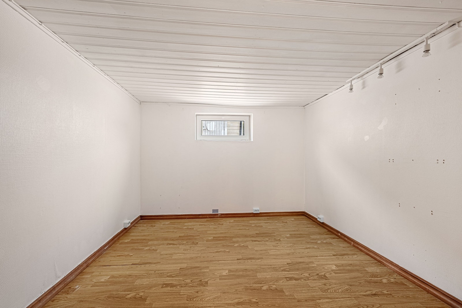 Kjeller - ikke godkjent for varig opphold Galleribilde