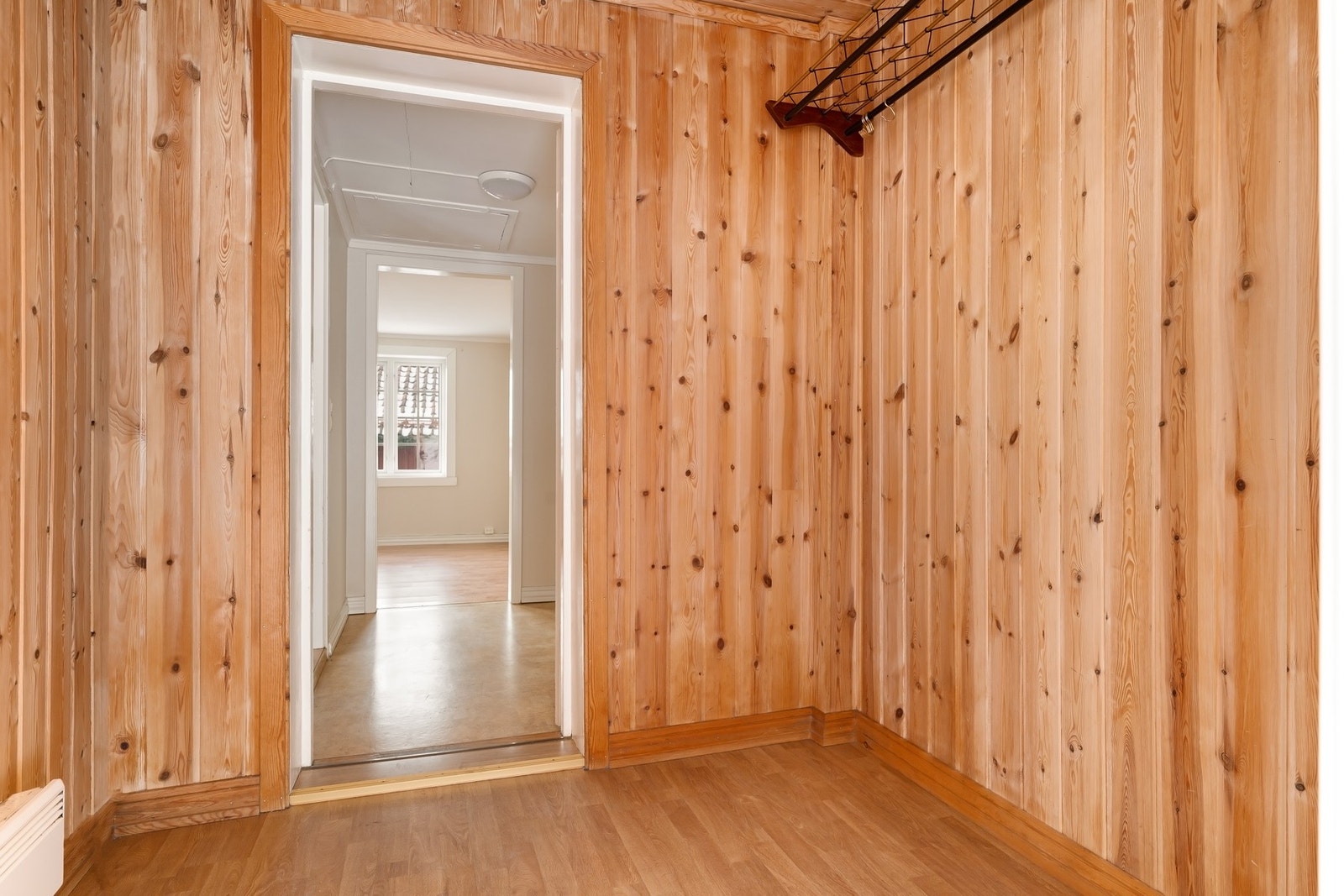 Romslig gang Galleribilde