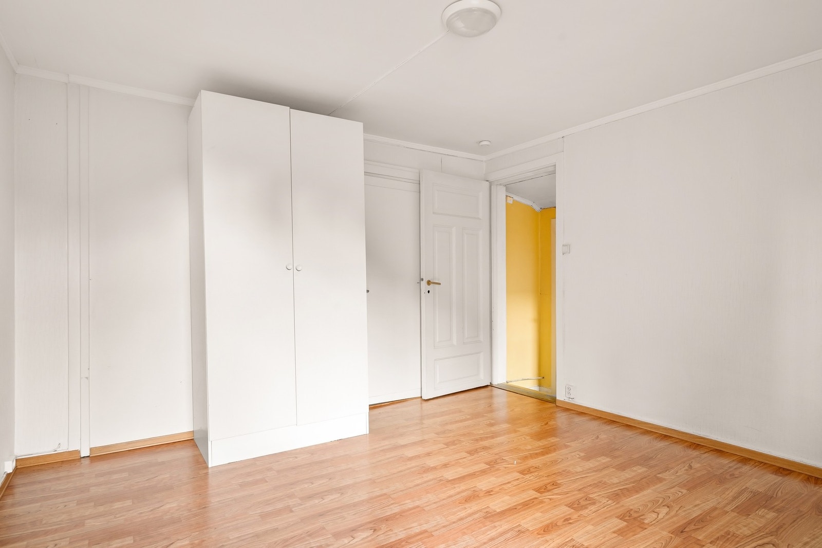 Soverom nr 1 har tilgang til egen bod og eget wc-rom Galleribilde