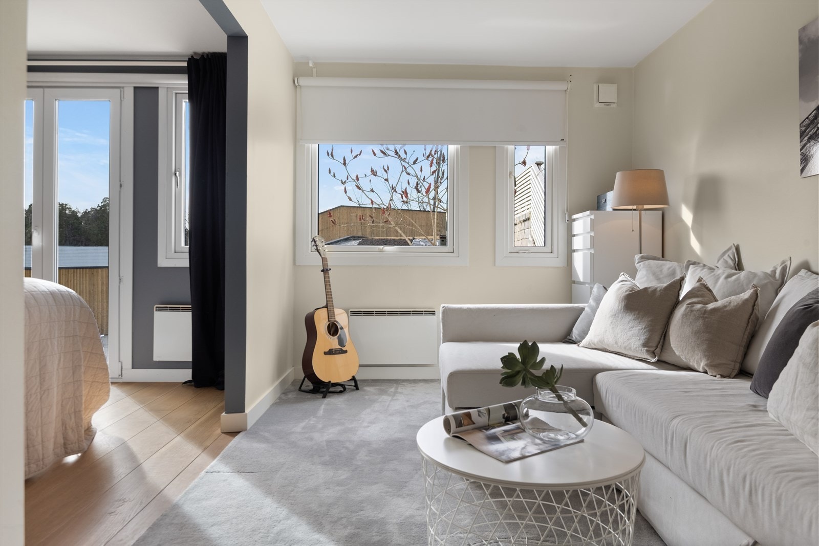 Plass til sofagruppe - perfekt for å trekke seg tilbake med en god bok. Galleribilde