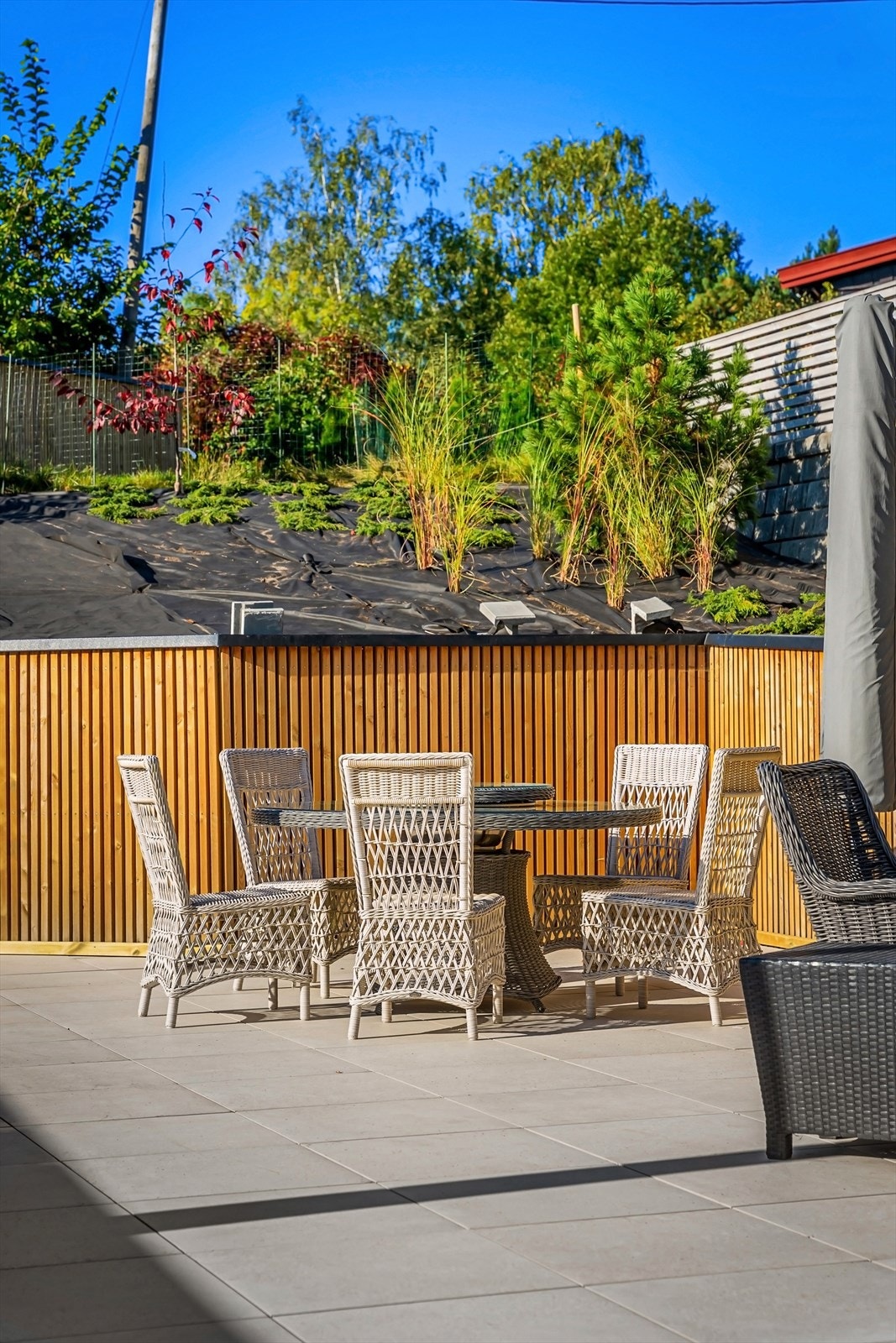 Hyggelig og skjermet området - perfekt for å samle venner og familie til hygge sammenkomster. Galleribilde