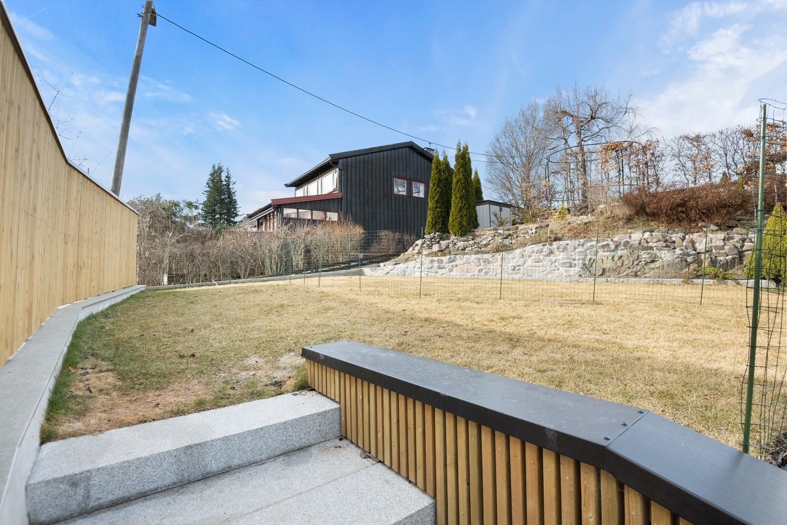 Plen perfekt til tumleplass eller trampoline! Galleribilde