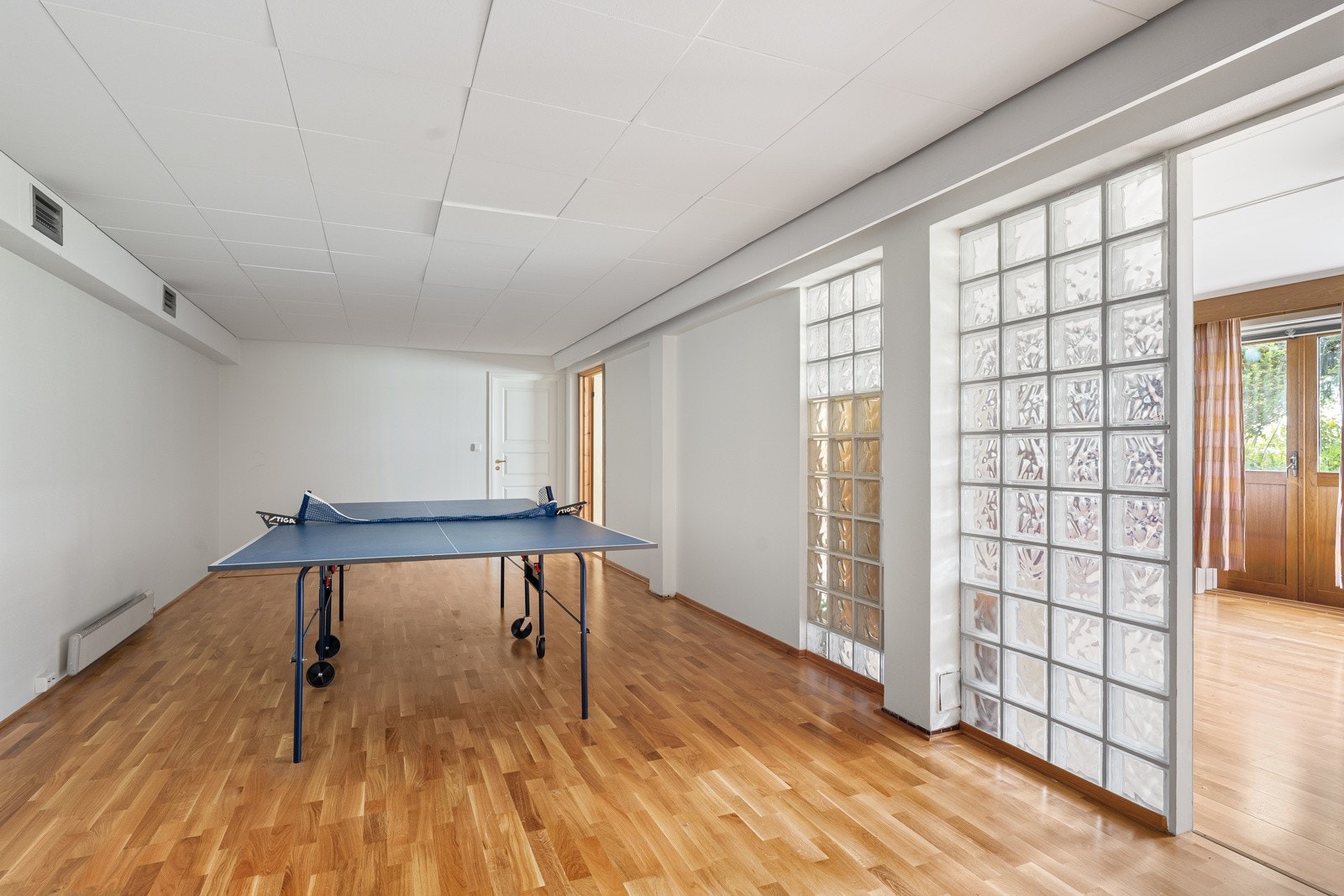 Tidligere bassengrom som benyttes som aktivitetsrom. Galleribilde