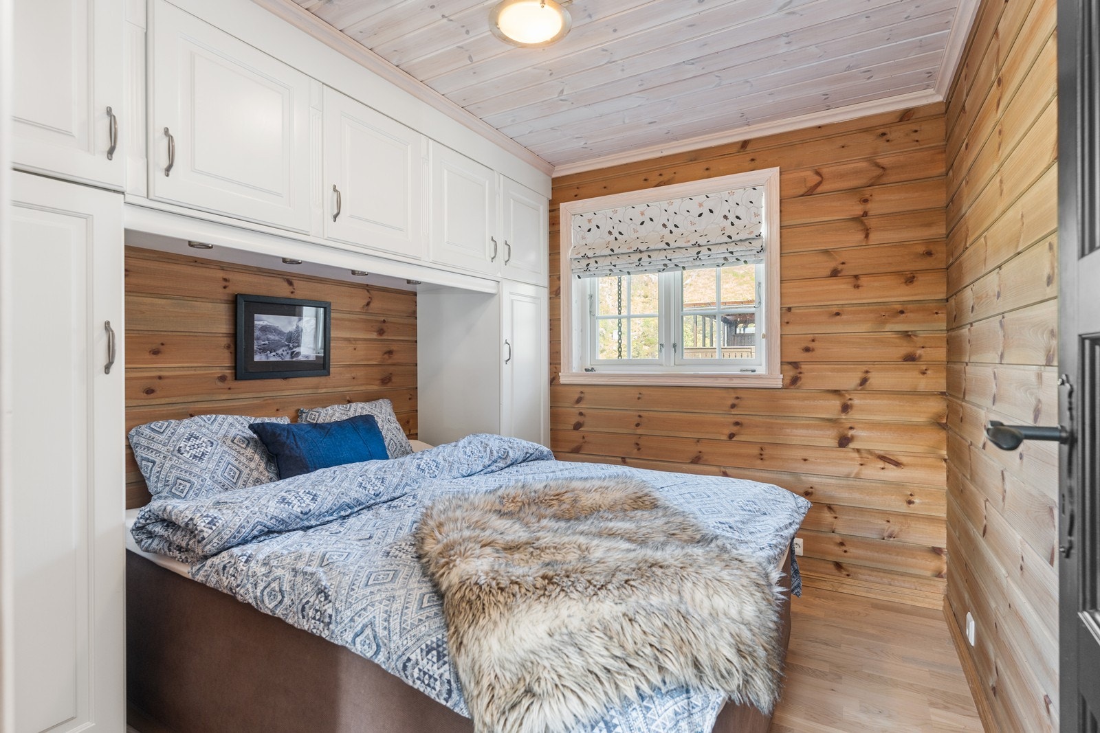 Soverom 1 med skapplass. Galleribilde