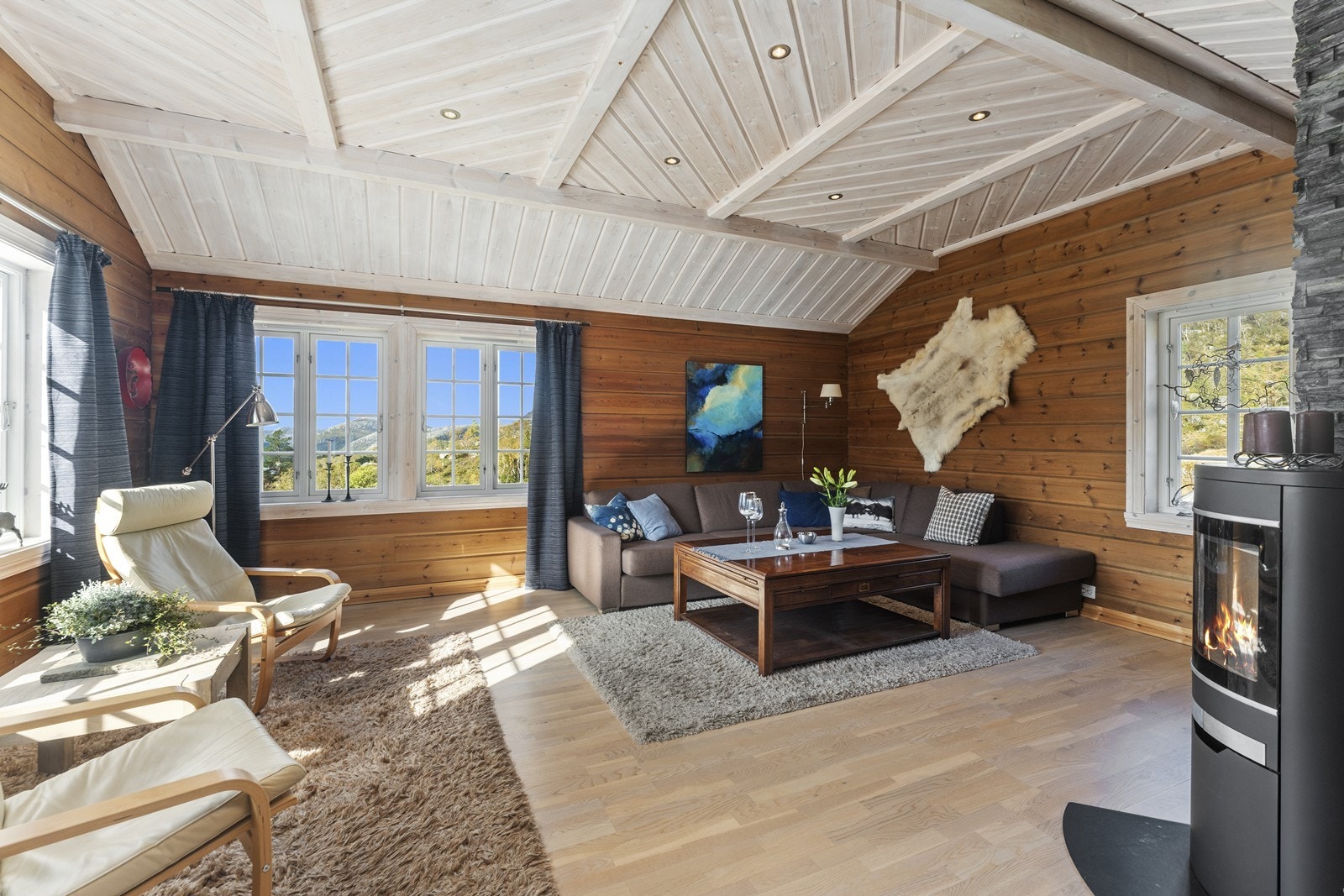 God plass til sittegrupper. Galleribilde