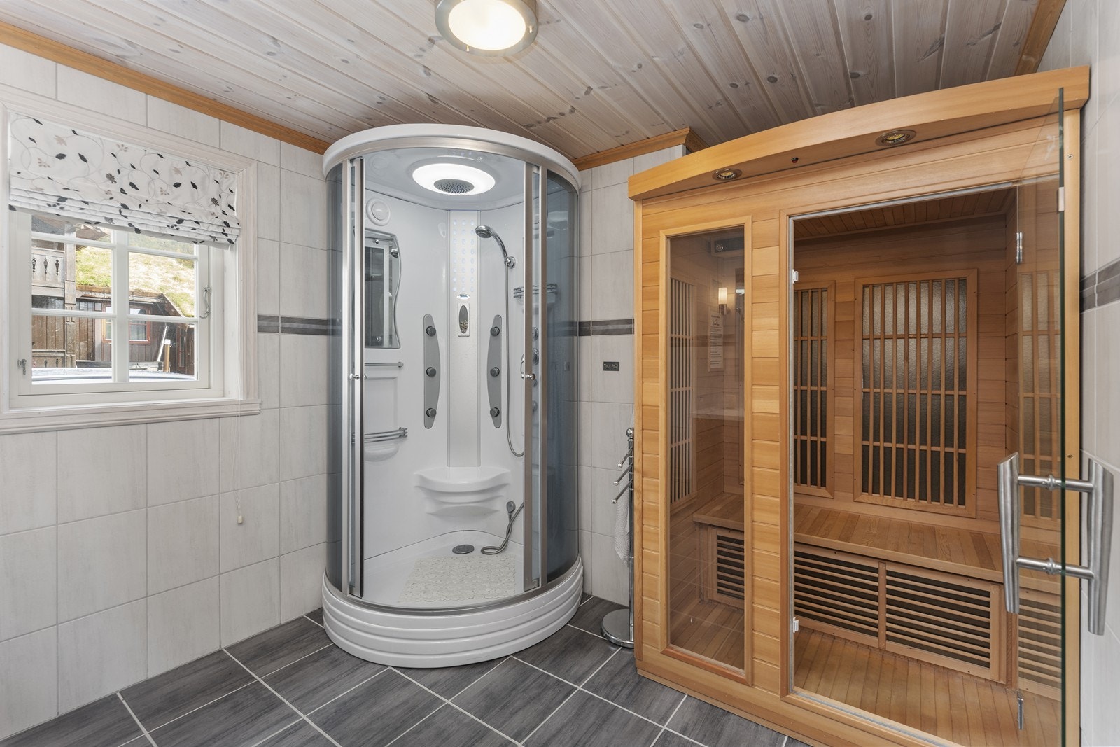 Badstu på badet. Galleribilde