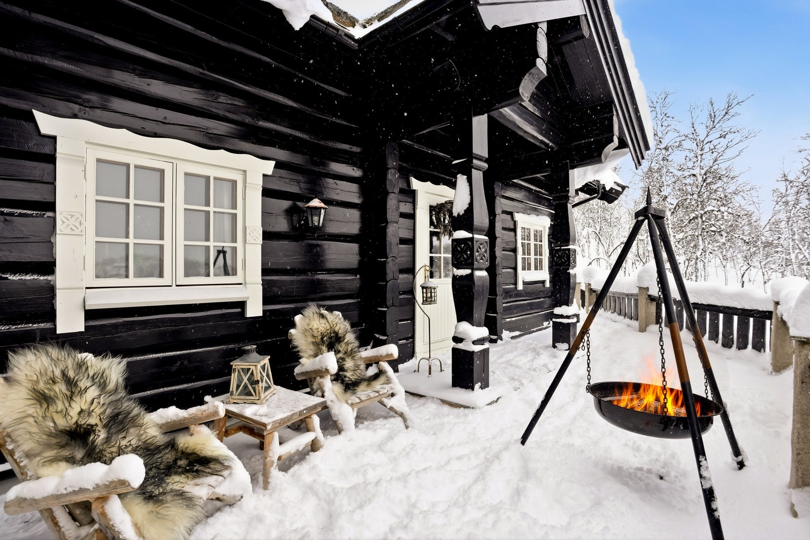 Staselig inngangsparti. Velkommen inn! Galleribilde