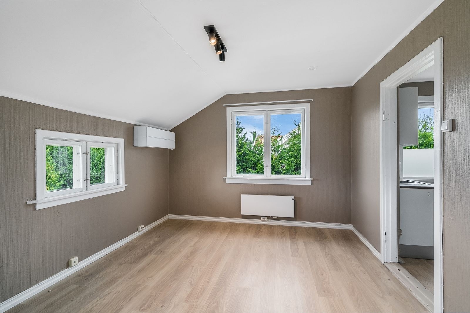 Stue/spisestue Galleribilde