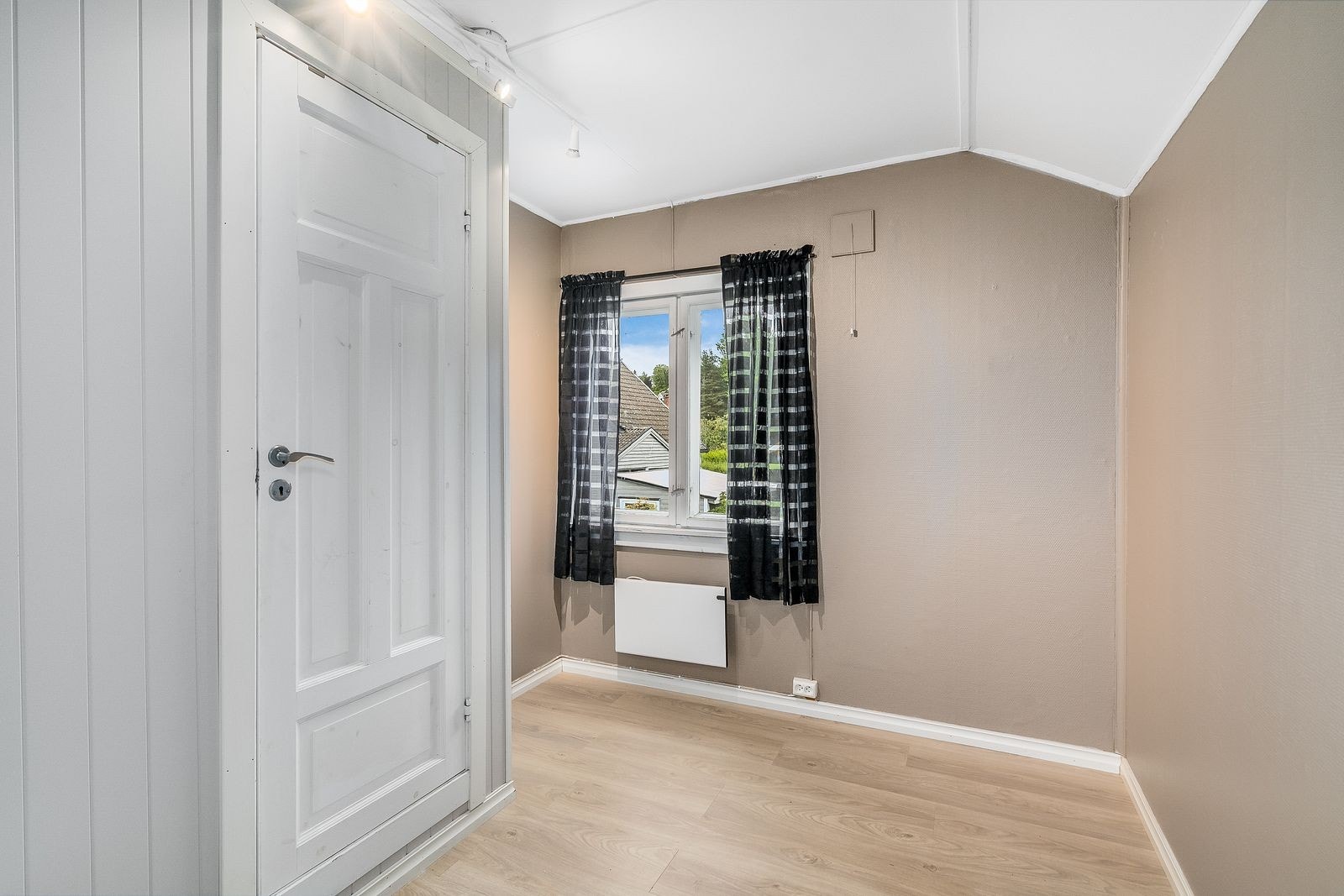 Kontor/oppholdsrom Galleribilde