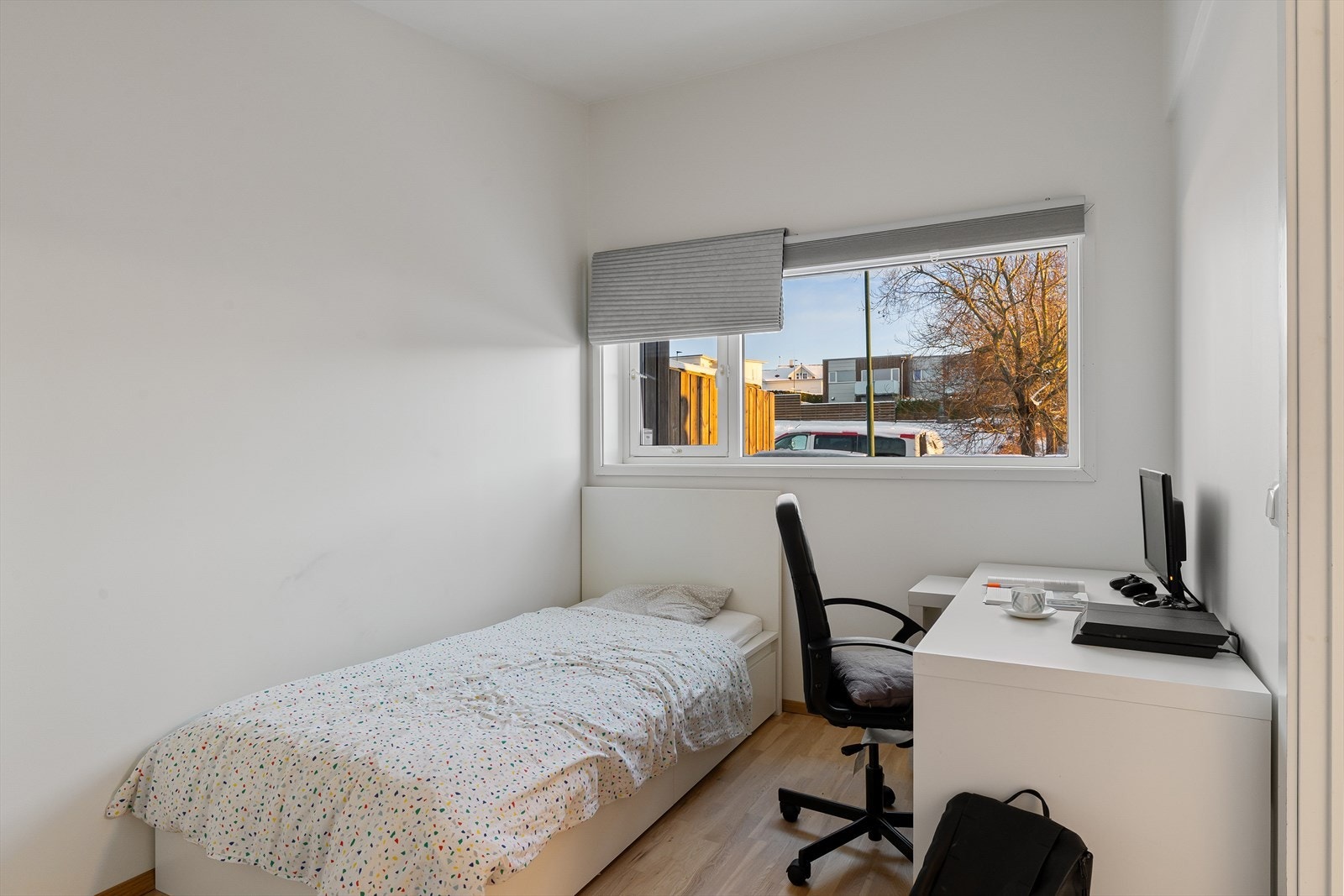 Soverom med garderobeplass Galleribilde