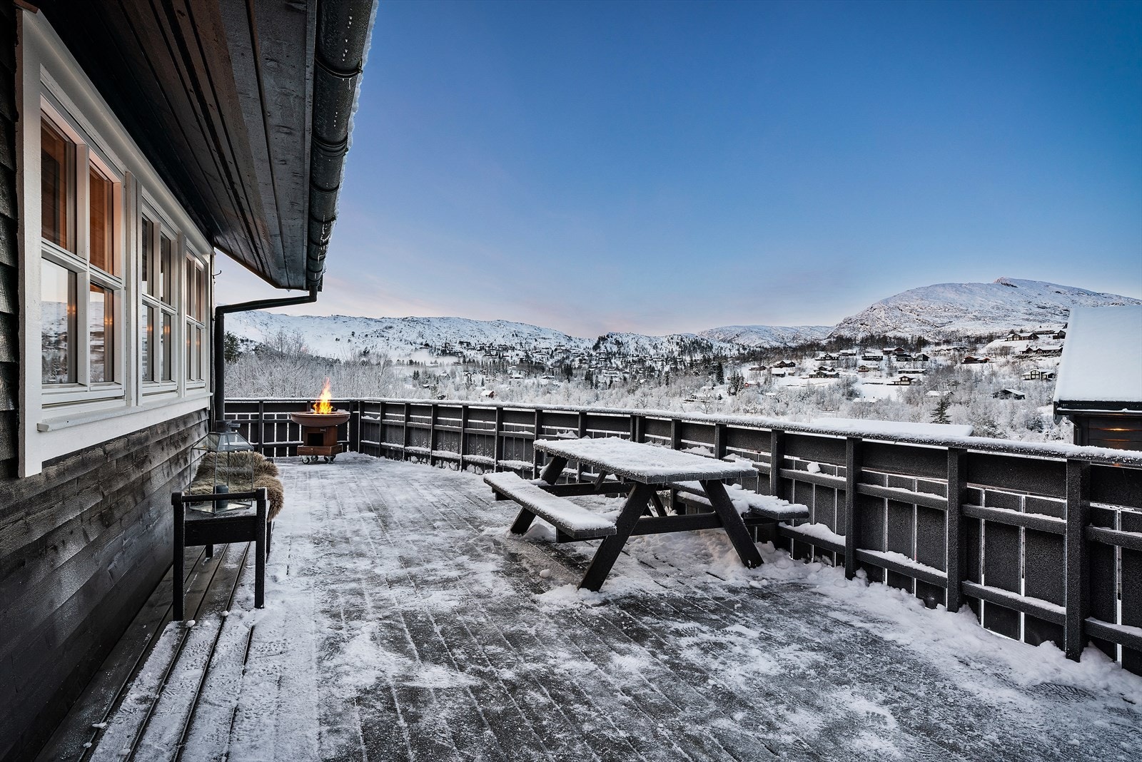 Det er god plass til å møblere med sittegrupper. Galleribilde