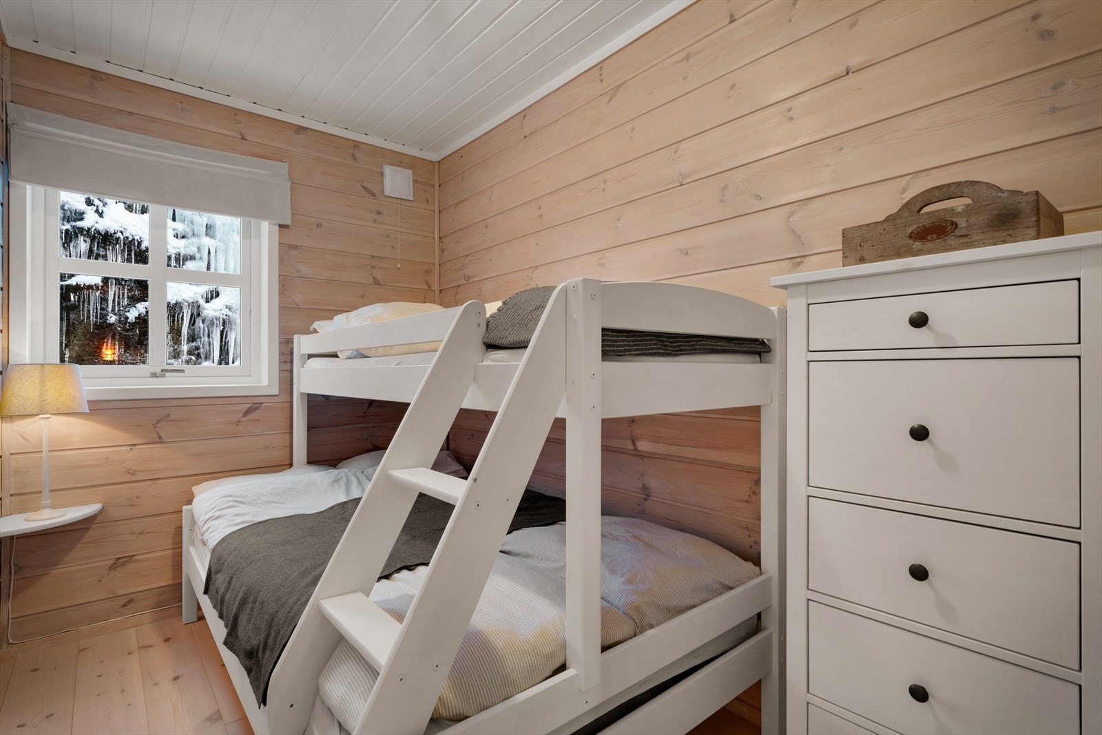 Soverom 2 er 5,4 m². Galleribilde