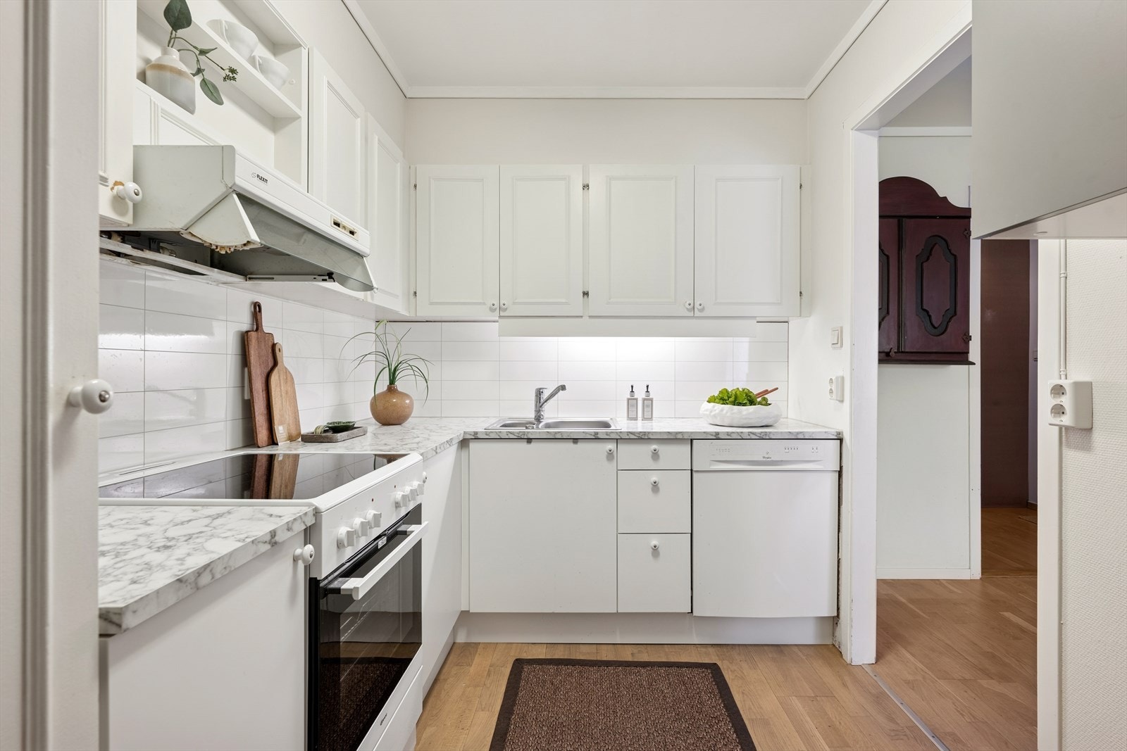 Kjøkkenventilator med kullfilter. Galleribilde