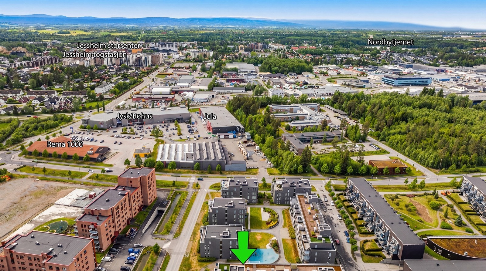 Leiligheten har en sentral beliggenhet med kort vei til alt av bymessige fasiliteter. Galleribilde