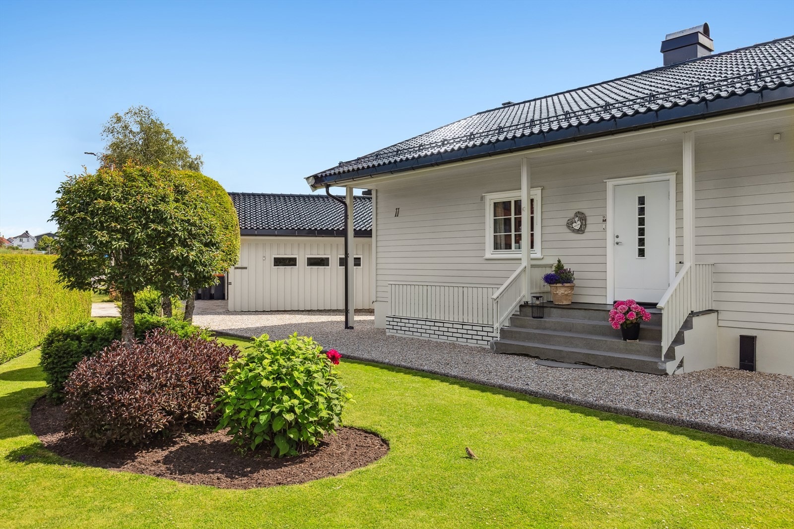 Utvendig nedgang til kjeller. Galleribilde